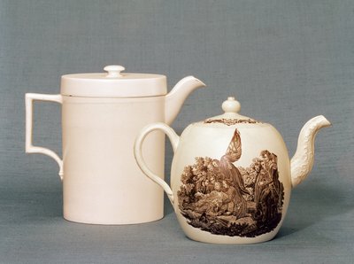 Wedgwood Queens ware covered jug and teapot, 2nd half of 18th century by English School